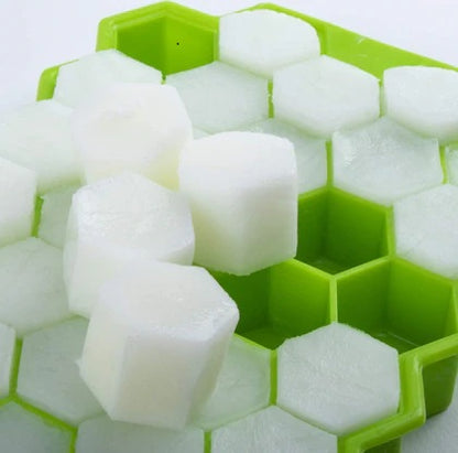 Honeycomb Ice Cube Tray with Lid, 37 Hexagonal Cubes, Silicone Mould, 1Pcs Assorted Color